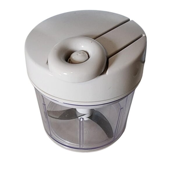 EUC Pampered Chef Manual Food Processor - Picture 2 of 8